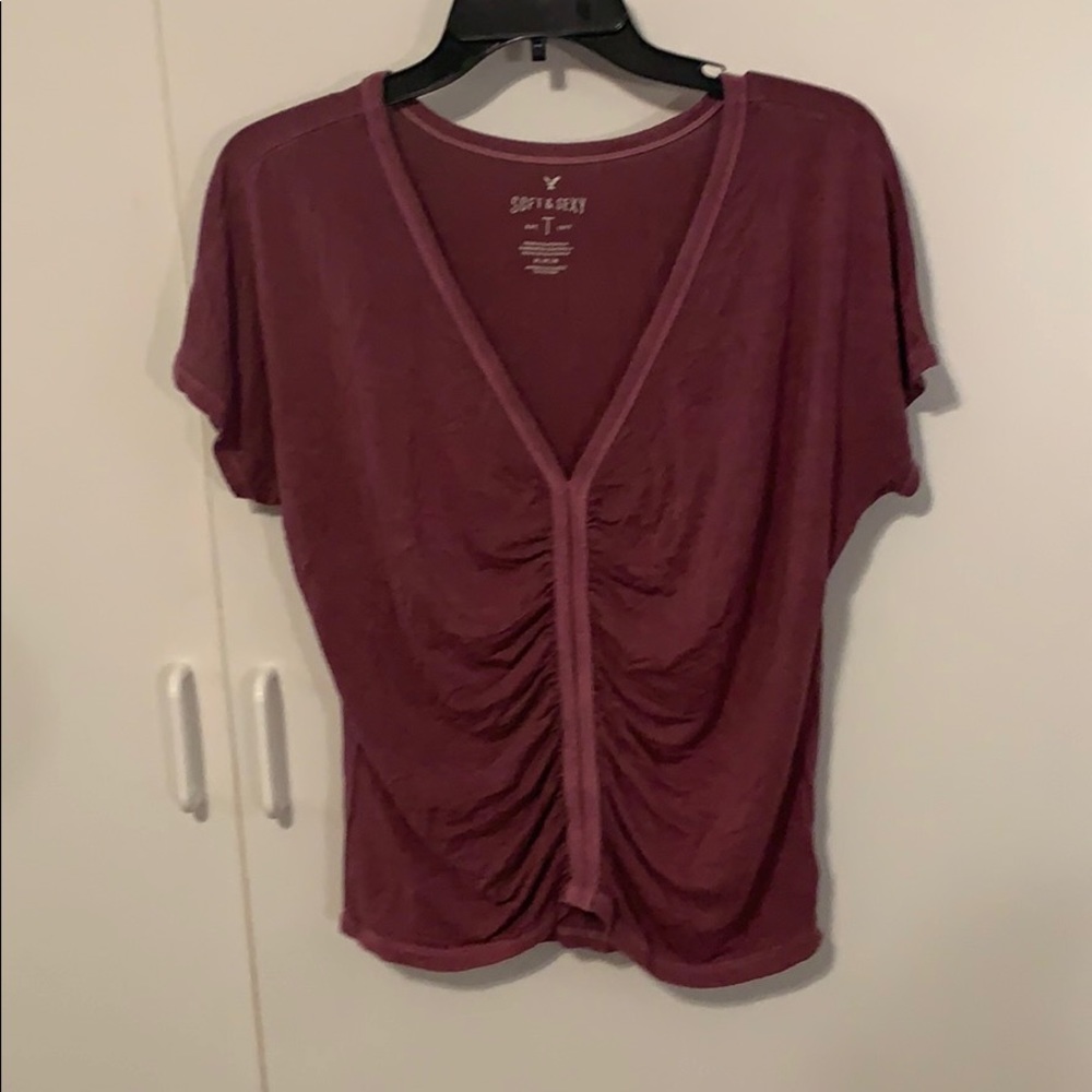 American Eagle T shirt